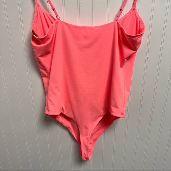 Skims Fits Everybody Cami Thong Bodysuit - Picture 4 of 6